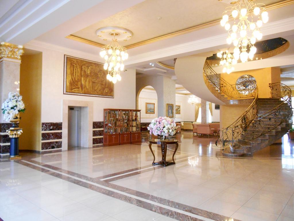 יירבאן Armenian Royal Palace מראה חיצוני תמונה