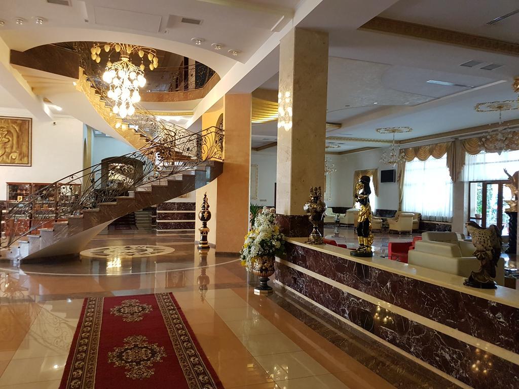 יירבאן Armenian Royal Palace מראה חיצוני תמונה